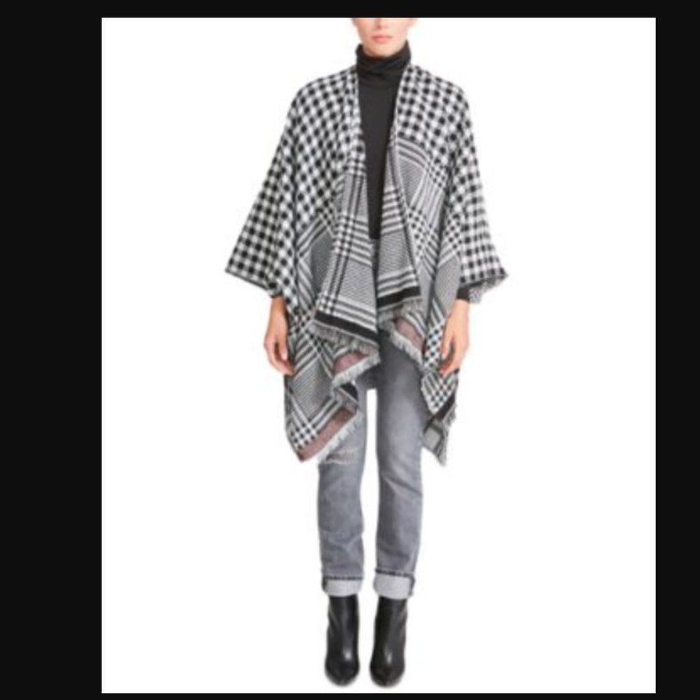 Steve Madden Plaid Fringed Wrap‎